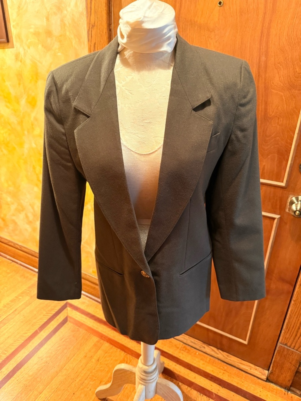 Vintage Black Single-Button Blazer Collectible Gold by Giorgio Saint Angelo